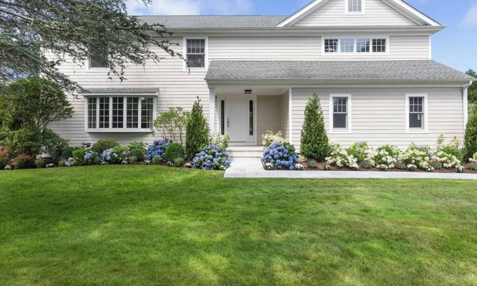 Village of Southampton House | Spacious 5-Bedroom, 4.5 Bath Beach House in Enchanting Village of Southampton