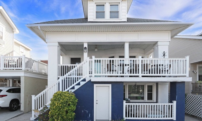 Ventnor City House | Spacious 5-bedroom house in Ventnor city. 1 block to the beach
