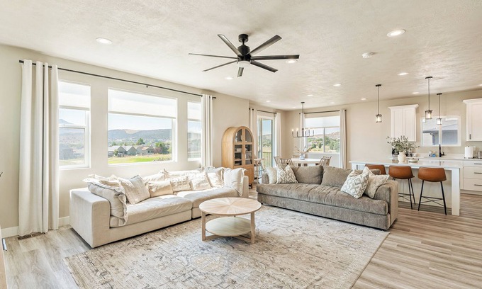 Eagle Mountain House | Spacious 5BR Home w/Private Theater, 2 Kitchens & Golf Views