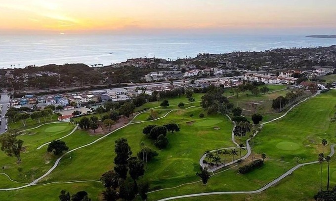 San Onofre House | Spacious 5BR State Park Beach Duplex