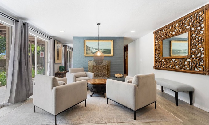 Central Oklahoma City House | Spacious 5BR with Hot Tub, Kitchen, Laundry #MR