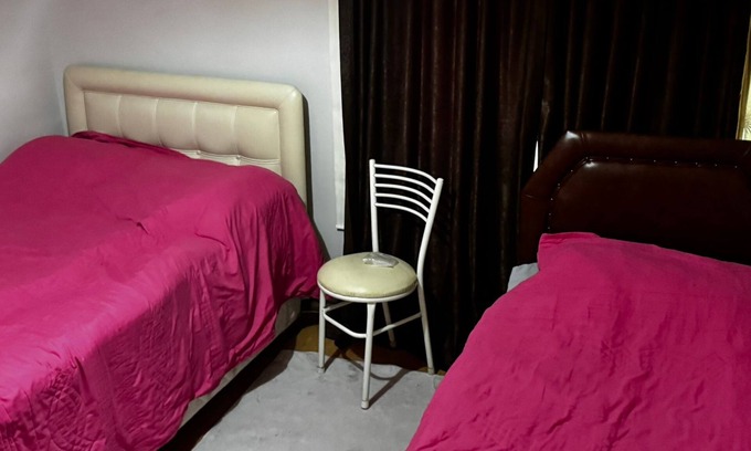 Cankaya Apartment | Spacious 7-bedroom apartment in awesome Ankara with WiFi