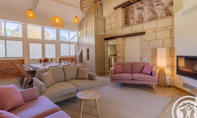 Blaison-Saint-Sulpice Cottage | Spacious 8-bedroom cottage in Anjou vineyards