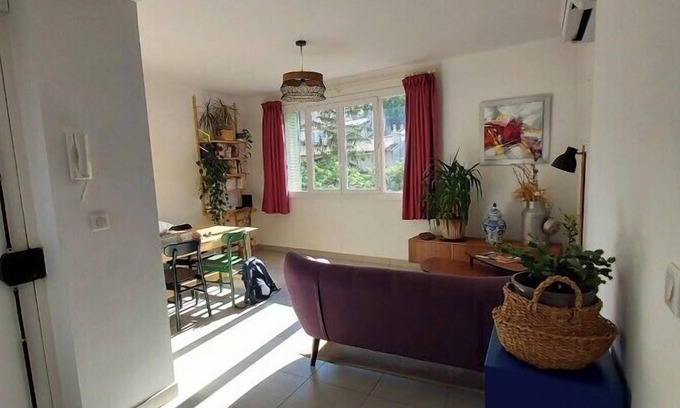 4th Arrondissement Apartment | Spacious and comfortable nest in Marseille 4th