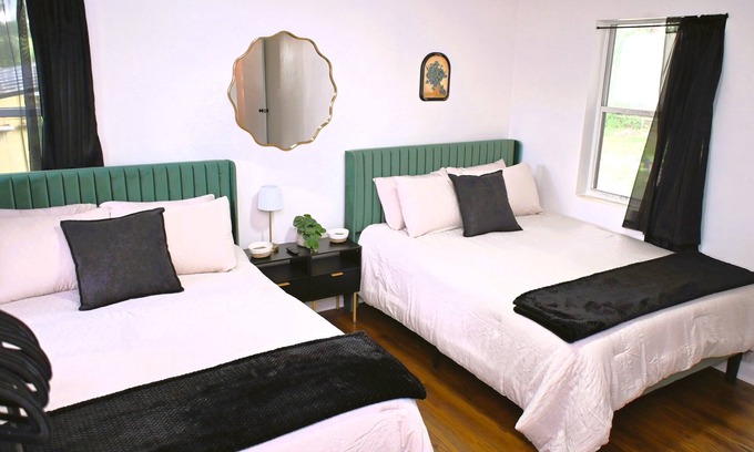 Lakewood House | Spacious and enjoyable 3-bedroom home in a family oriented quiet neighborhood.