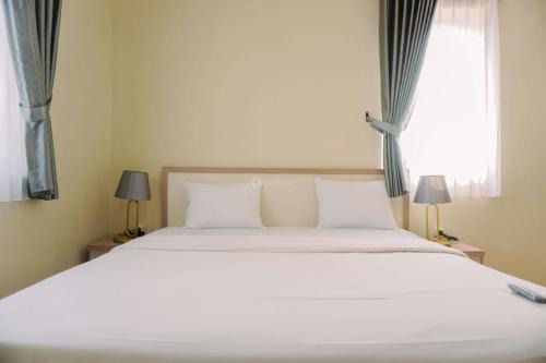 Central Jakarta Apartment | Spacious and Homey 2BR at Grand Palace Kemayoran Apartment By Travelio