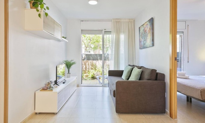 Castelldefels Apartment | Spacious apartment for up to 5 people.