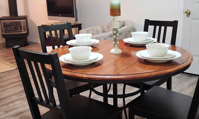 Southampton House | Spacious Apartment across from Golf Course/Patio overlooking Parklike Backyard