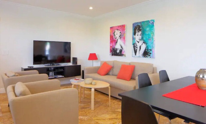 Hollywood South Central Beach Apartment | Spacious apt across from the beach in Hollywood Miami
