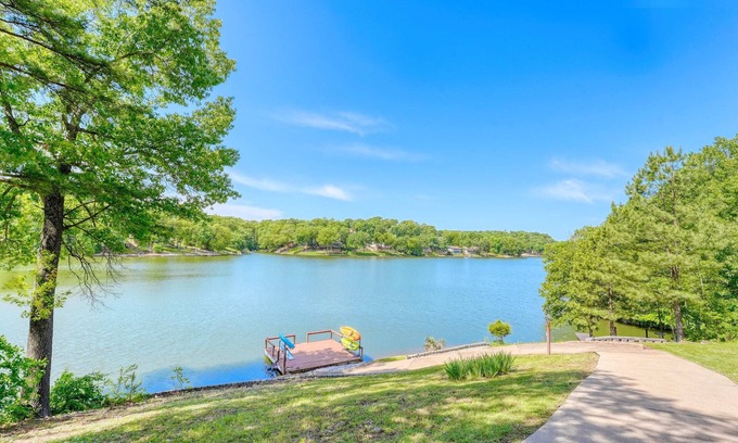 Bella Vista Apartment | Spacious Bella Vista Lake House: Dock, Kayaks, Game Room