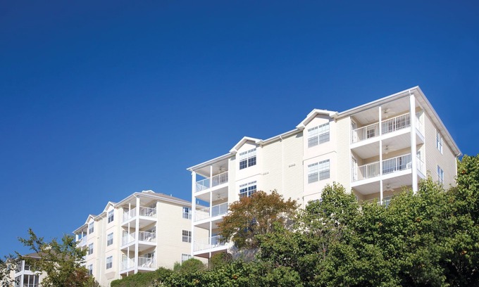 Table Rock Resort | Spacious Branson lodging with Beautiful scenery