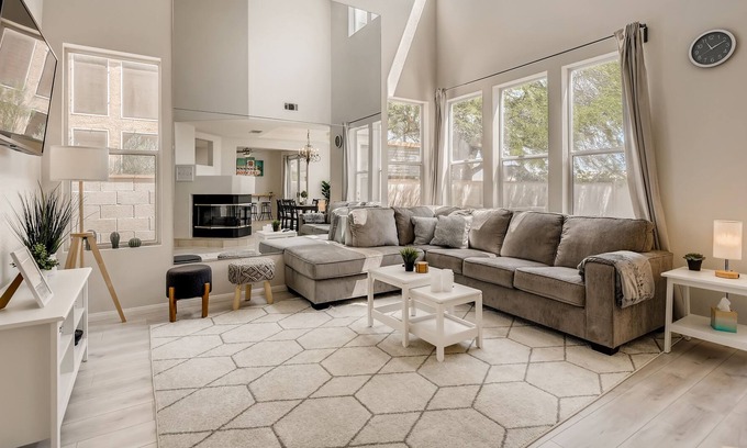 Canyon Gate House | Spacious & bright 3Br 3 Ba home w/ work area near Red Rock Canyon