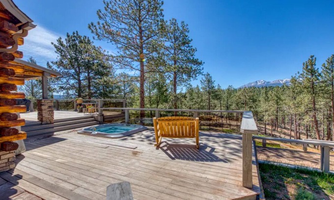 Woodland Park Cabin | Spacious cabin in the woods w/a private hot tub, deck, & fireplace SUV needed