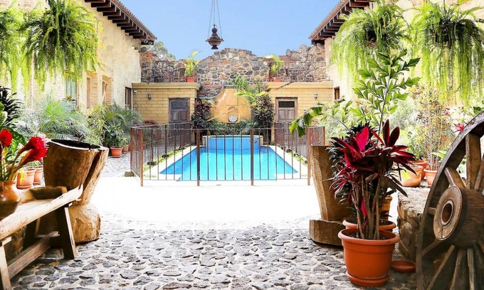 Antigua Guatemala Apartment | Spacious Central & Hidden Secret (pool & hot tub)