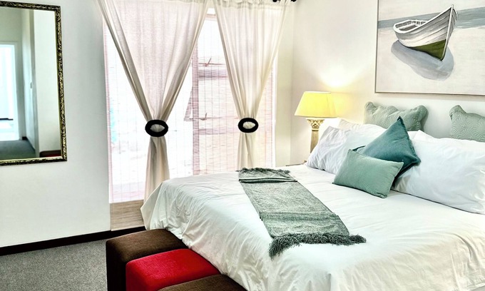 Swakopmund Apartment | Spacious, charming 3-bedroom apartment in Swakopmund centre