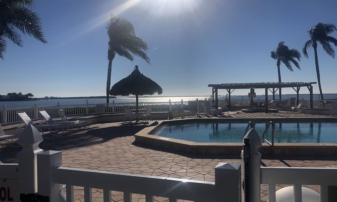 Palma del Mar Condo | Spacious Clean Quiet 2 Bedroom Facing The Boca Ciega Bay