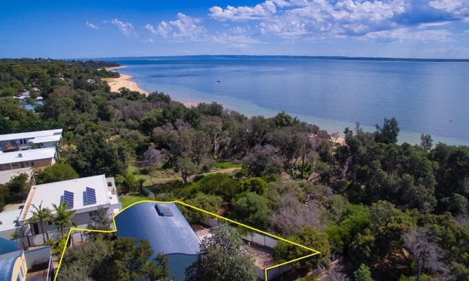 Cowes House | Spacious Coastal Retreat 5 Bdr