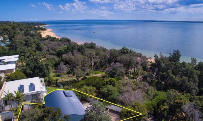 Cowes House | Spacious Coastal Retreat 5 Bdr