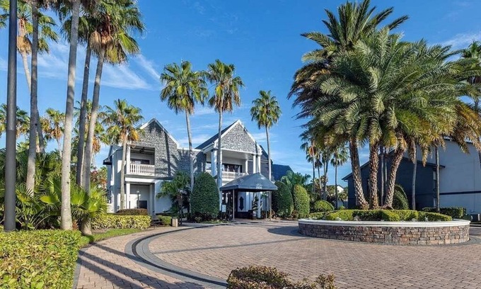 Kissimmee Resort | Spacious condo Legacy Resort near Disney/Universal Park Photos on Resort website