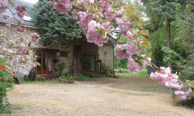 Chigne House | Spacious converted Barn - fully equiped - family friendly Gite sleeps 6 (Rose)