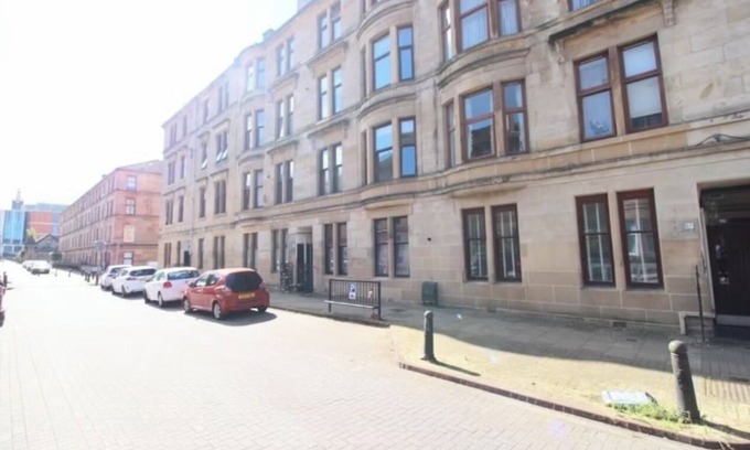 Glasgow Westend Apartment | Spacious/Cosy Apartment in the beating heart of Glasgows vibrant west end.
