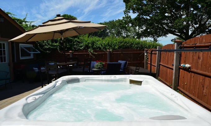 East Deering House | Spacious Craftsman w/Casco Bay Views. Hot Tub, Patio, Easy Access to Old Port