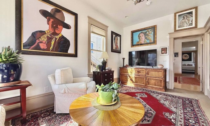 Arcata Apartment | Spacious Downtown Spot-Sleeps 8!