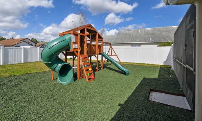 Eagle Pointe South House | Spacious&Elegant pvt Pool & pvt Fenced Playground