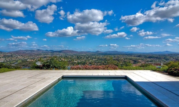 Encinitas House | Spacious Encinitas house with breathtaking view