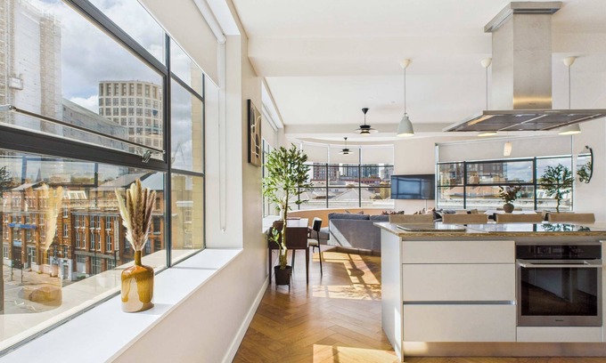 Hoxton Apartment | Spacious Four-Bedroom Haven by Tech City