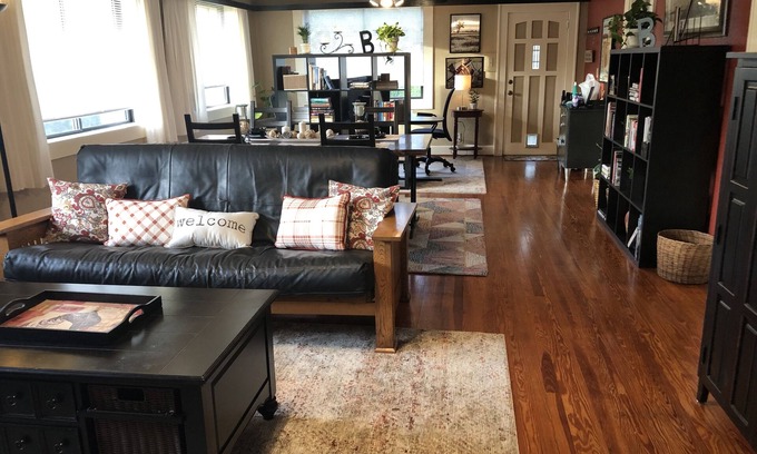 Winter Garden House | Spacious garage apartment in Winter Garden that sleeps four.