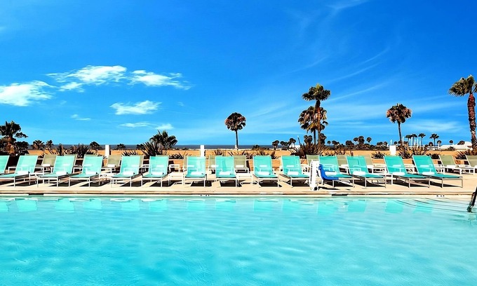 South Redondo Hotel | Spacious Good-Value Accommodation! Balcony, Pet-Friendly, Near South Bay Ocean