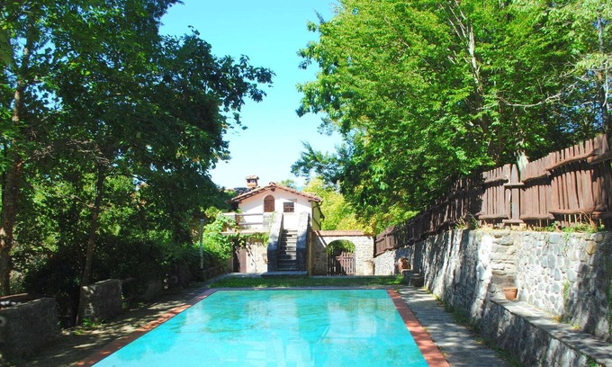 San Marcello Piteglio House | Spacious Holiday Home with shared pool