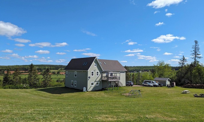 Charlotte's Shore House | Spacious home in Bonshaw Hills with beautiful views