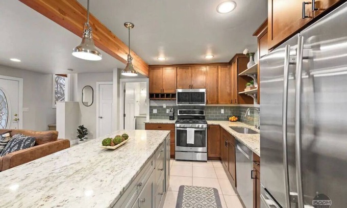Rogers Park House | Spacious Home in Heart of U+MED and Trail Systems