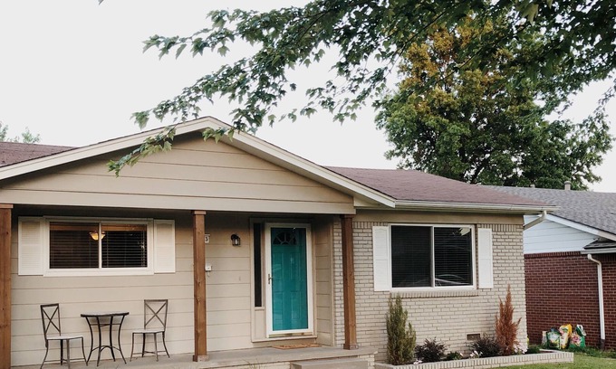Tulsa House | Spacious Home w/ 2 Queen Beds + Min to Tulsa Expo