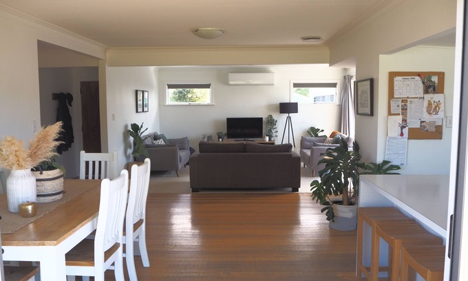 Marewa House | Spacious home with large backyard