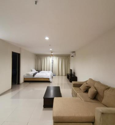 Lumut Apartment | Spacious & Homey Apartment at Marina Island by JoMy Homestay