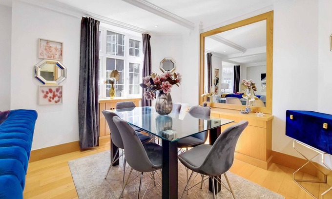 Knightsbridge Condo | Spacious Knightsbridge Apartment Near Harrods