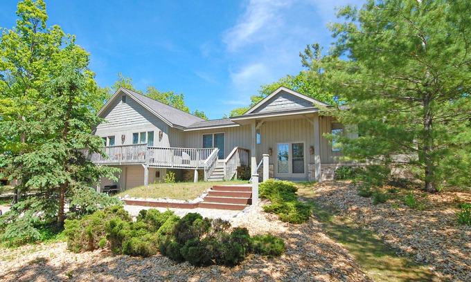 Glen Arbor House | Spacious lake access home with a washer/dryer, central AC, nearby tennis