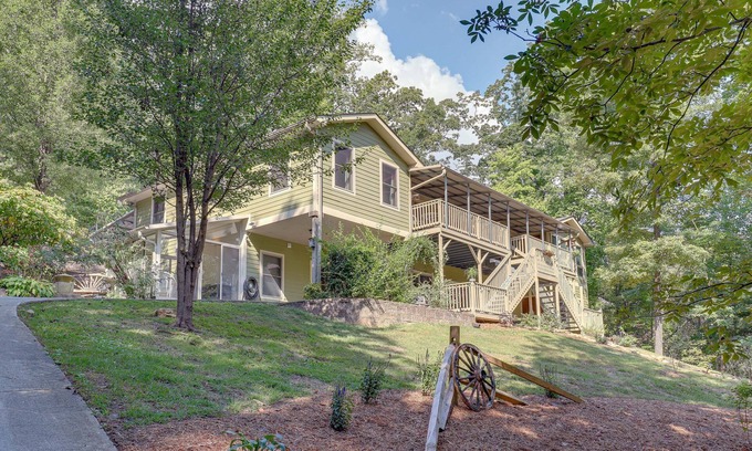 Lake Lure House | Spacious Lake Lure Family Home w/Deck & Fire Pit!
