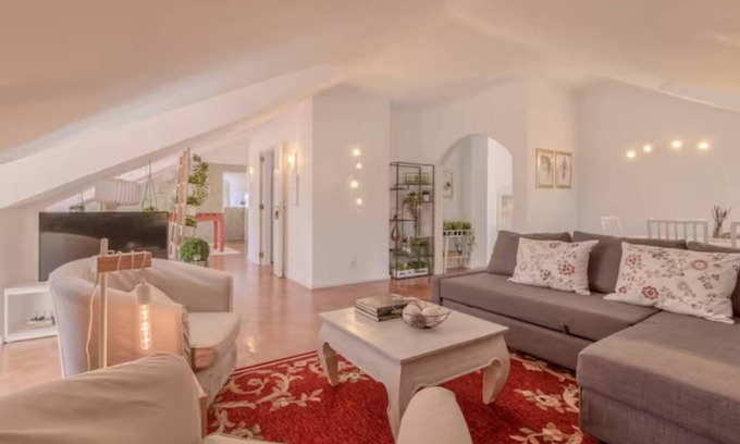 Merces Apartment | Spacious Loft w/City view in Principe Real