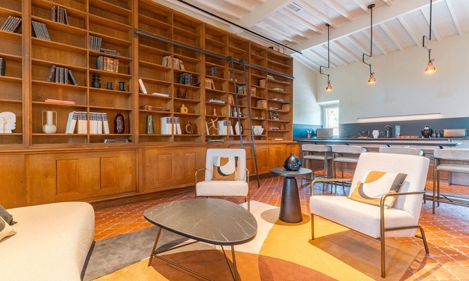 Chateauneuf-le-Rouge Apartment | Spacious, modern loft in a château near Aix.