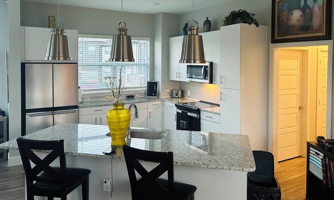 Smyrna House | Spacious mixed with comfy & a bit of luxury.