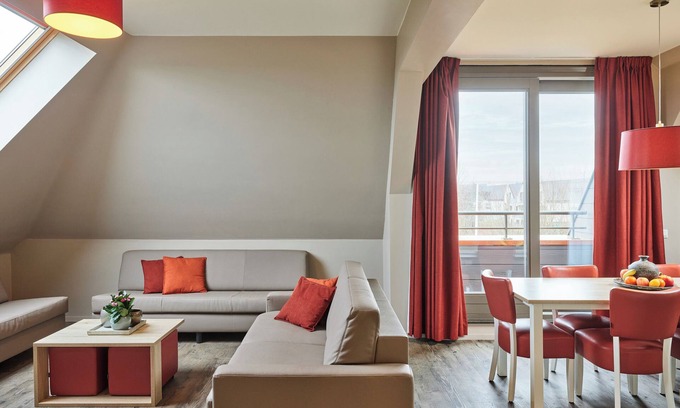 Westende Apartment | Spacious modern apartment close to the sea