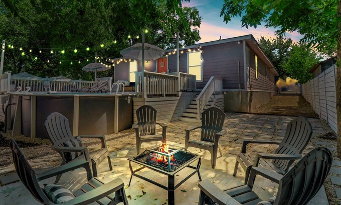 Government Hill House | Spacious Oasis l 5 min to Alamo, Riverwalk, Pearl l Pet Friendly
