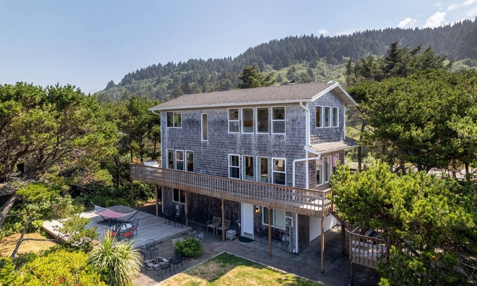 Tierra Del Mar House | Spacious Ocean-View Home with Fireplace, Foosball, and Fire-pit, Huge Patio, Steps to the Beach