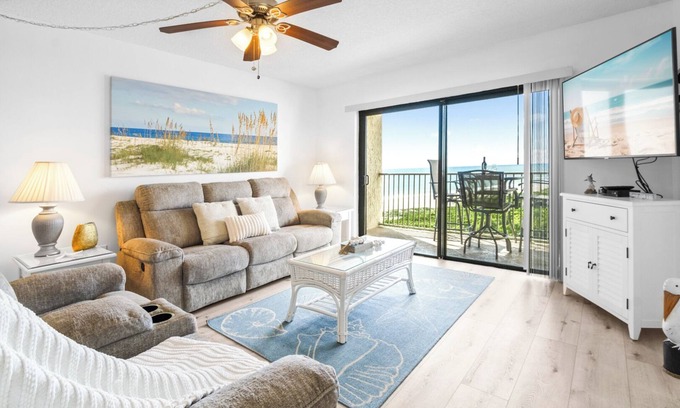 Port Canaveral Condo | ]Spacious Oceanfront Condo w/Heated Pool, Putting Green & Stunning Views! 🌴