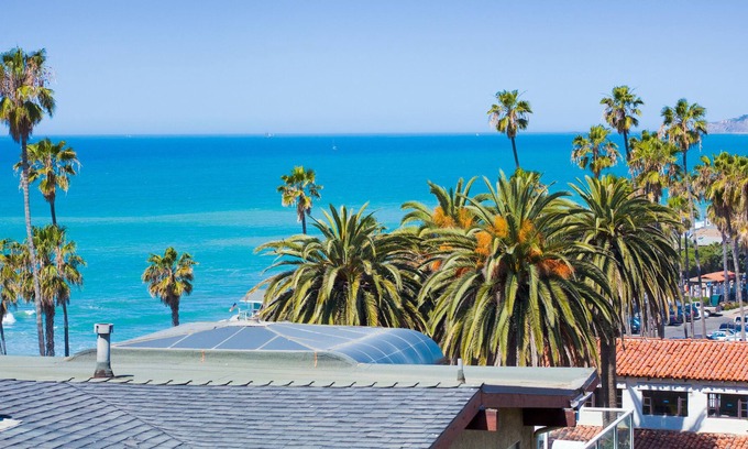 San Clemente Cottage | Spacious oceanfront cottage with fireplaces, beach views, washer/dryer, & WiFi