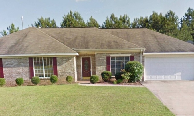 Duncanville House | Spacious & Open Home